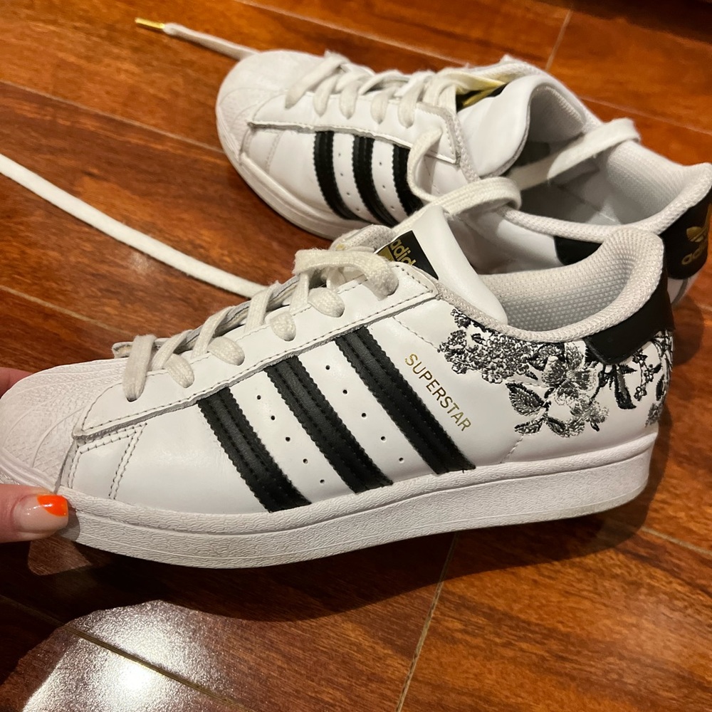 Adidas superstar